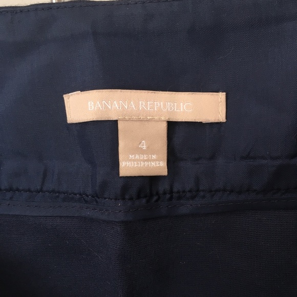 Classic navy skirt - Picture 2 of 2